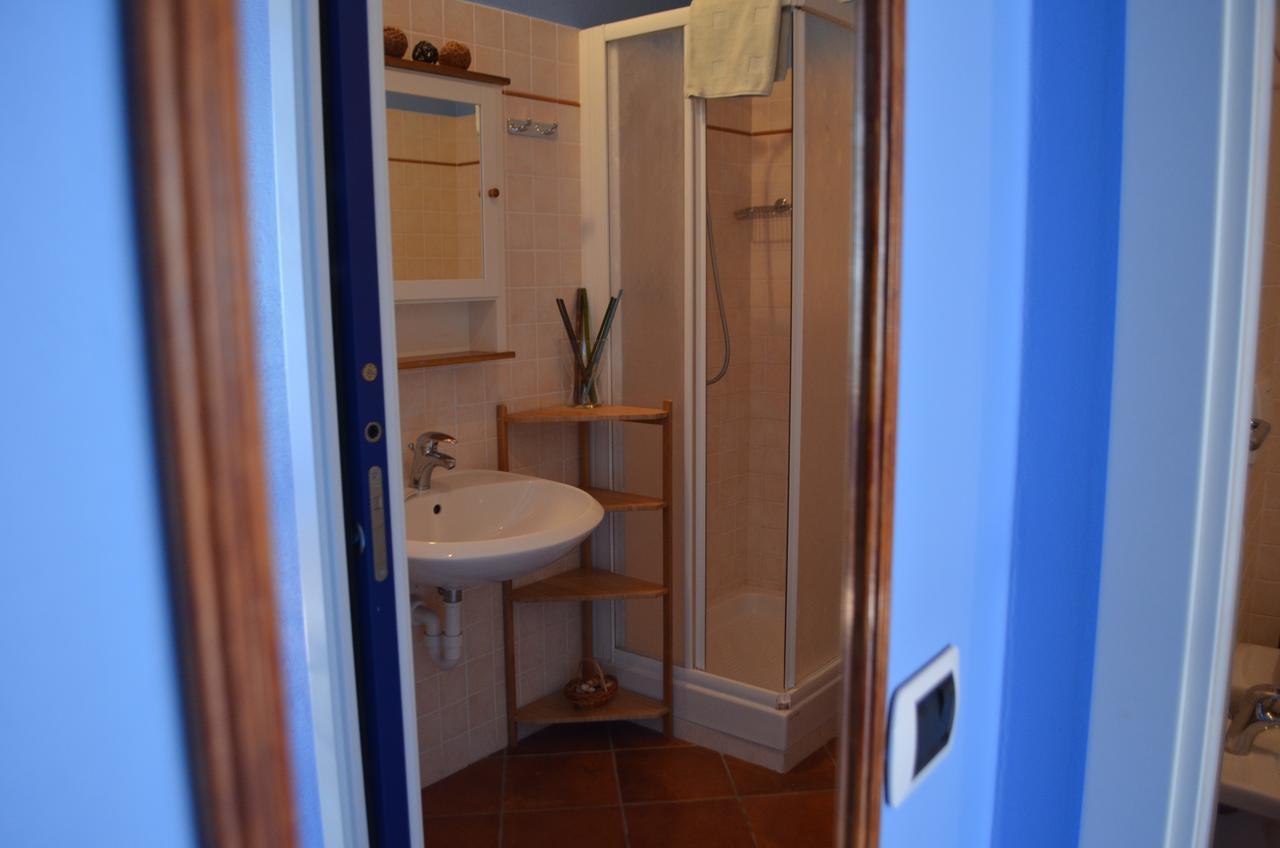 Гостьовий будинок Cascina Il Convivio Діано-д'Альба Екстер'єр фото